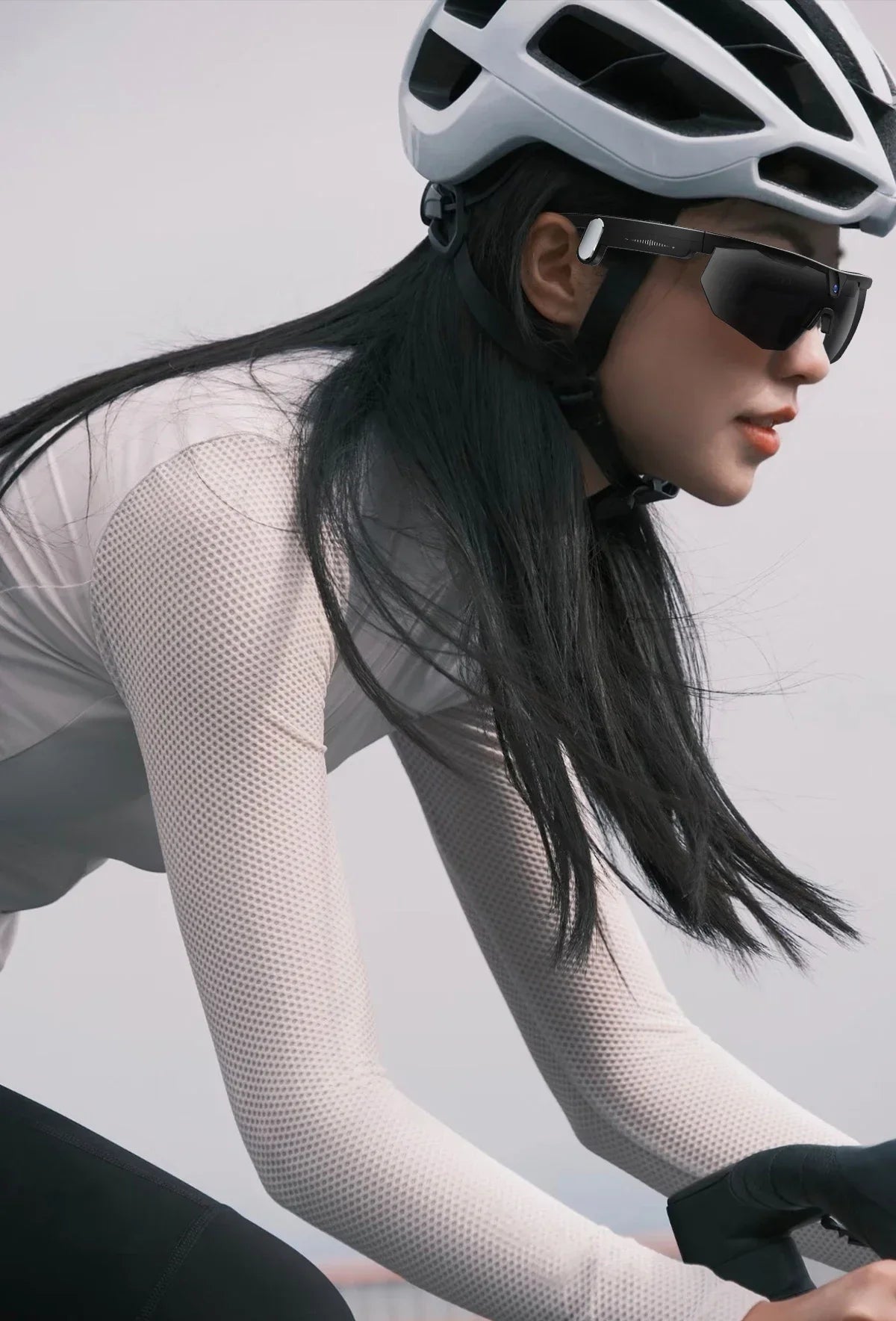 yaocx W640 AI Smart Sports Glasses – 32MP Camera, IP66, Bluetooth 5.3 & Real-Time Translation
